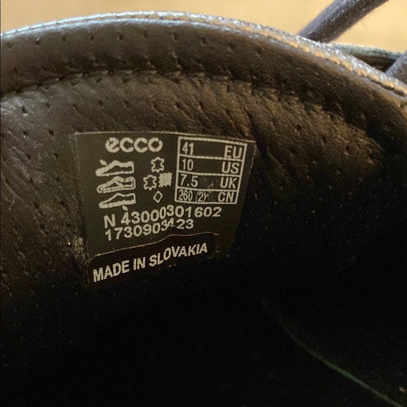 Ecco Black and Silver Sneakers Sleek Metallic Design - Picture 8 of 15